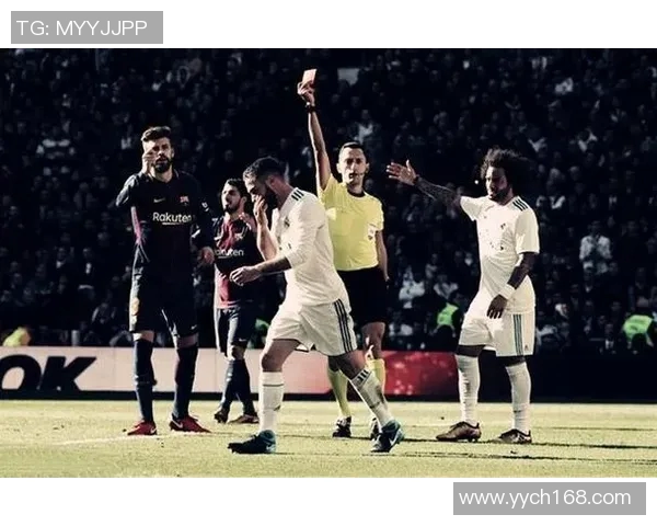 南京足球队与重庆足球队赛后复盘团队协作分析与战术总结 南京足球队与重庆足球队赛后复盘团队协作分析与战术总结