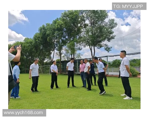 重庆足球队的崛起与发展探讨：意识形态对球队表现的影响分析