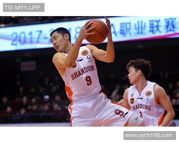 张庆鹏:从篮球场上的传奇到人生舞台的多元探索之路 张庆鹏:从篮球场上的传奇到人生舞台的多元探索之路