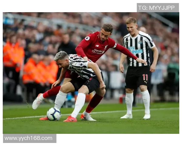 贝里对阵布莱克本的精彩对决回顾与分析