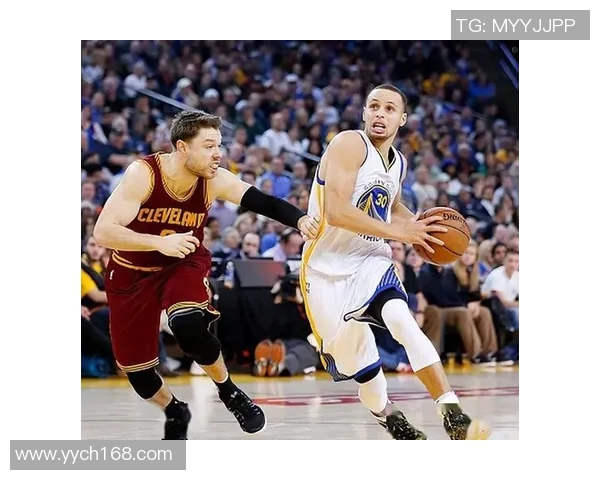 勇士与骑士总决赛第五场激战回顾：历史时刻与传奇对决的精彩瞬间