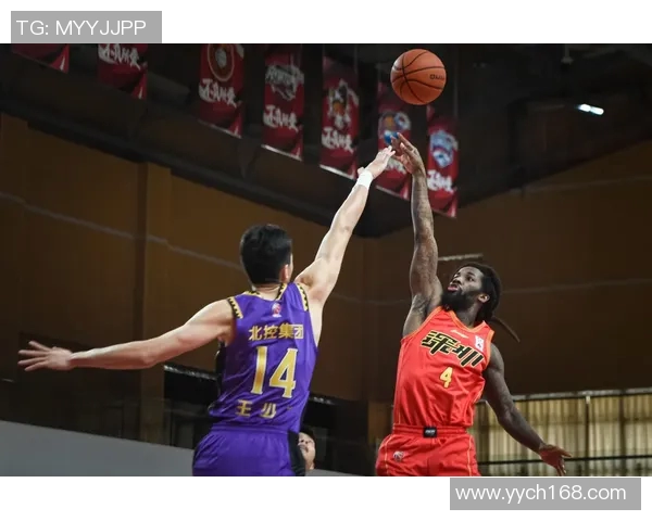 山东男篮与北控队的精彩对决全方位分析及战术解析 山东男篮与北控队的精彩对决全方位分析及战术解析