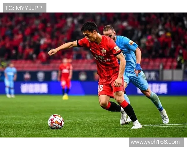 恒大与上港在日本的激烈对决揭示中超球队的实力与未来发展潜力 恒大与上港在日本的激烈对决揭示中超球队的实力与未来发展潜力